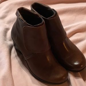 Dansko brown booties, shooties, boots